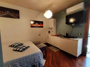 Charming mini apartment - Image 3