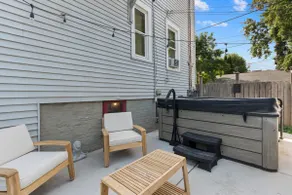 Look No Further - 3 Bed in Center of MKE's Bayview - Image 2