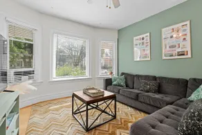 Look No Further - 3 Bed in Center of MKE's Bayview - Image 5