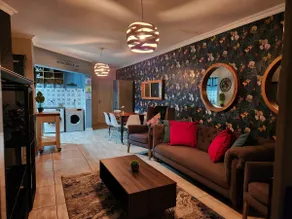Stylish Beach Apartment - Image 2
