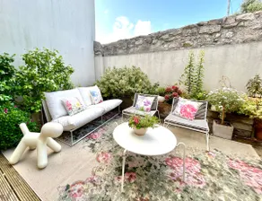 Extensively Modernised Georgian House near Everything - Image 3