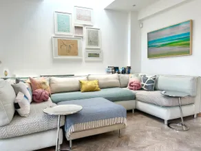 Extensively Modernised Georgian House near Everything - Image 4