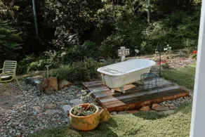 Romantic Rose Farm Hideaway | Fire & Outdoor bath - Image 5