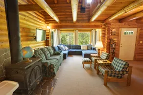 Deep Wood Mountain Cabin Getaway in Sundance - Image 4