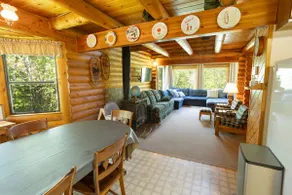 Deep Wood Mountain Cabin Getaway in Sundance - Image 5