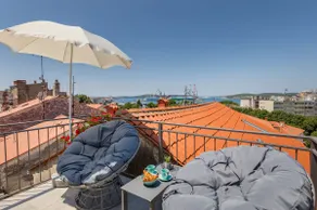 Modern apartment with sea view and close to the Arena - Image 5