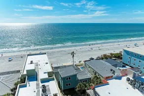 Beachfront-6 Bedroom/5 Bathroom Home - Image 4