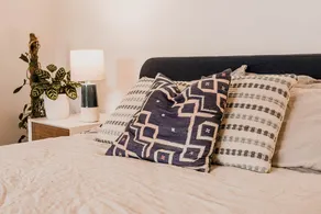 1 bedroom guest house close to beach - Image 3