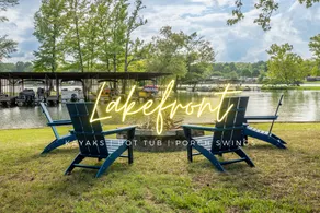 Stunning Luxury Lakefront Lodge! 8 BRs! Sleeps 32! - Image 4