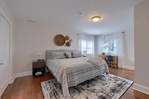 New Breeze Guesthouse, 3BDR Home/Private Backyard - Image 5