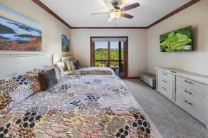 New Modern Mountain Condo with Vista Mountain Views, Large Deck, Washer & Dryer! - Image 2