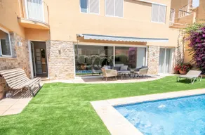 Casa Tarongers - Large townhouse, 10min from beach - Image 3