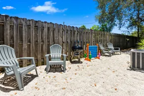 Comfortable Queen Suite | Near Lauderdale-by-the-Sea - Image 2