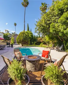 Gated Suite - King Bed, Cozy, Quiet, Kitchen, Pool - Image 3
