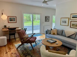 Crooked Road Cottage, Cozy Coastal Retreat - Image 3