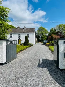 Characterful and contemporary 5 bedroom farmhouse - Image 5