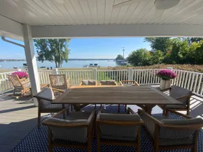 Beautiful Lake Front Home in Culver - Image 4