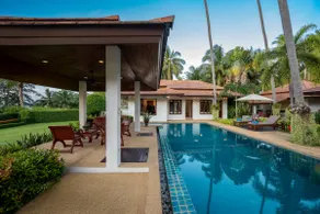 Front de mer, superbe environnement, piscine privée et personnel - Image 5
