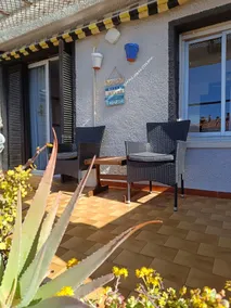 Sunny Apartment | Large Terrace | Walk to beach - Image 4