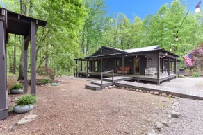Quiet Cabin Close to Campus - Image 5