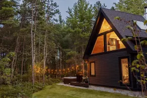HotTub+Firepit/5 min to DockSquare, Dining, Beach - Image 2