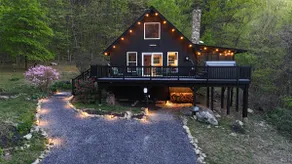 Timber Creek: Falls - A Shenandoah Cabin - Image 3