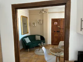 Cozy apartment overlooking the old port - Image 5
