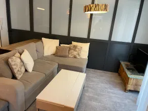 Small modern wood - in Voiron - Image 3