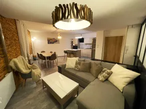 Small modern wood - in Voiron - Image 1