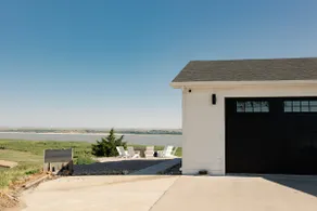 Secluded Family Oasis Next To Bayside Golf w/ Deck - Image 4