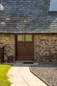 Charming cottage set within wild surroundings - Image 2