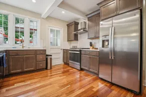 An Urban Paradise near ALL - The Entire Home - Image 5