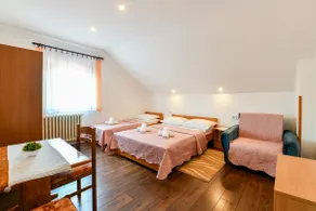 House Pavlic Plitvice Lakes -two bedroom apartment - Image 5