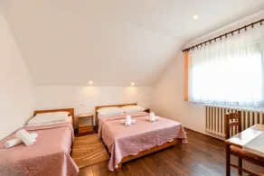 House Pavlic Plitvice Lakes -two bedroom apartment - Image 2