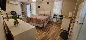 Cozy Studio w private entrance - Image 2