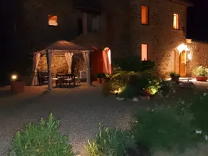 Podere Biricocolo - The Courtyard - Image 2