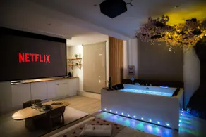 Romantic night - Jacuzzi/Cinema - Japandi design - Image 2