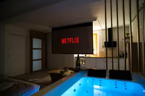 Romantic night - Jacuzzi/Cinema - Japandi design - Image 4