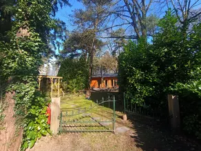 Wooden cottage, located in wooded area - Image 5