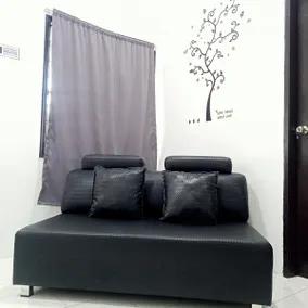 Batu Pahat Family Homestay | Karaoke - Image 5
