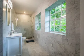 Moko Jumbie House - Indigo Suite - Image 3