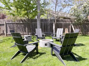 Family-friendly, fenced yard minutes from downtown - Image 2