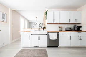 Arianna's Modern Makeover (5 Beds 2 Baths) - Image 4