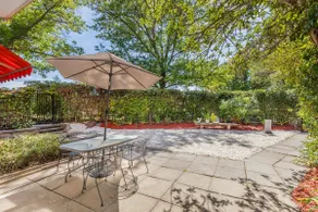 Classic 2BR Guest Suite with private Garden - Image 4