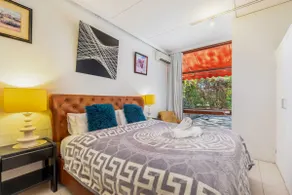 Classic 2BR Guest Suite with private Garden - Image 3