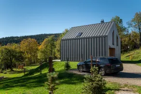 ”Na Skarpie” Lumberjack's Cabin - Image 3
