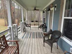 Tight Lines Waterfront Cottage - Image 4
