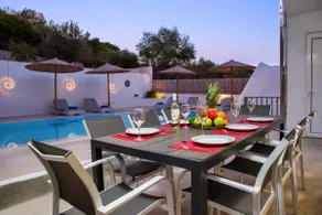 Amazing Summer Villa - Image 4