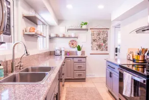 Peaceful 5-Bedroom Retreat | Close to Redrocks - Image 4