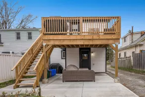 Welcome To Our Modern 2Bdrm,1Bth w, Laundry,BBQ - Image 5